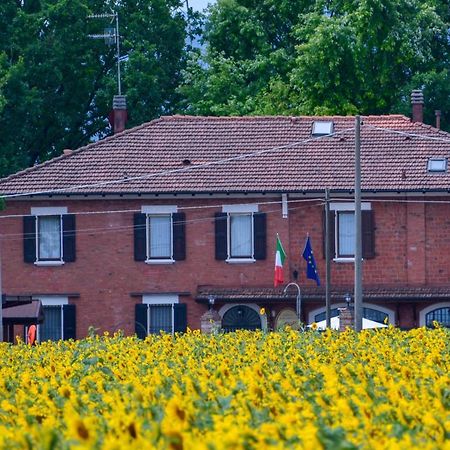 Le Tuie Villa Bologna Eksteriør bilde