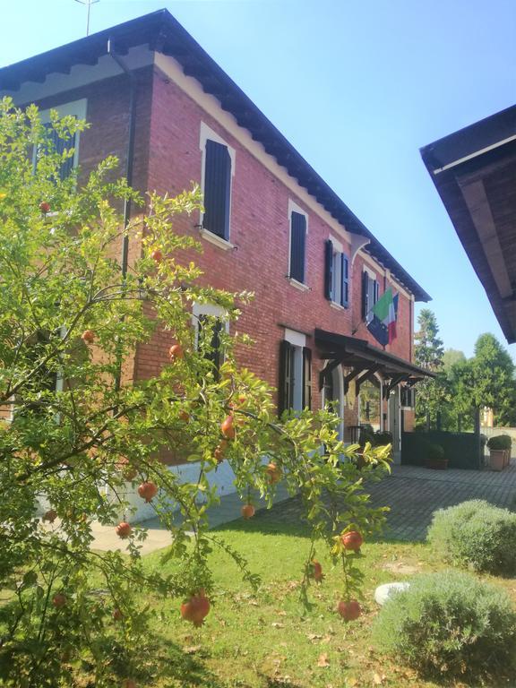 Le Tuie Villa Bologna Eksteriør bilde
